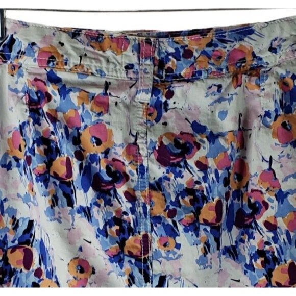 St Johns Bay Womens Floral Skort Size 8 Zipper Button Pockets Belt Loops - Picture 4 of 7